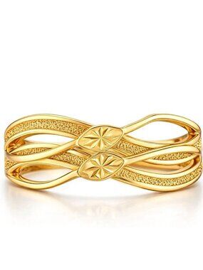 Diamond Cut Ladies Ring 22k Yellow Gold